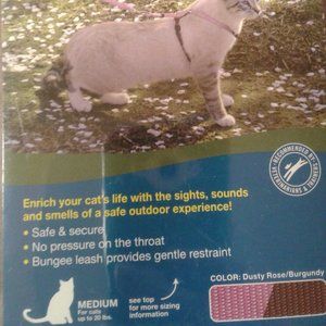 PetSafe Medium Cat Harness Bungee Leash Dusty Rose Burgundy Adjustable